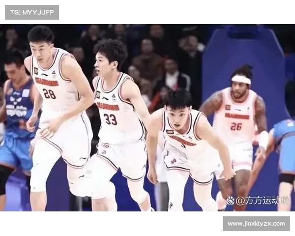 CBA经典赛事回顾：那些令人热血沸腾的巅峰对决和传奇时刻